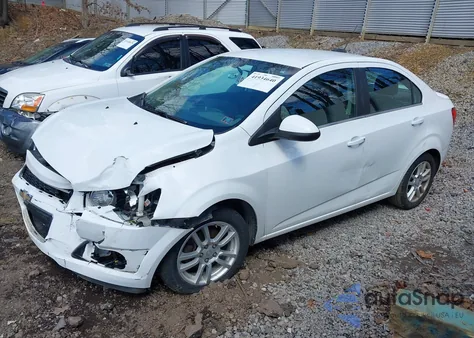 2015 Chevrolet Sonic Lt Auto из США, поврежденный, VIN 1G1JC5SG5F4147301